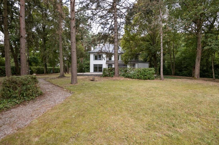 Characterful manor villa of 383 m² in Keerbergen
