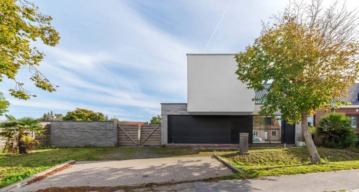 Exclusive house for sale in Saint John with swimming pool