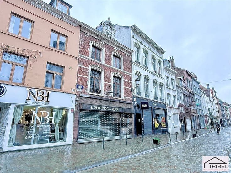 MAISON DE COMMERCE & D'HABITATION! A VENDRE AVEC PERMIS