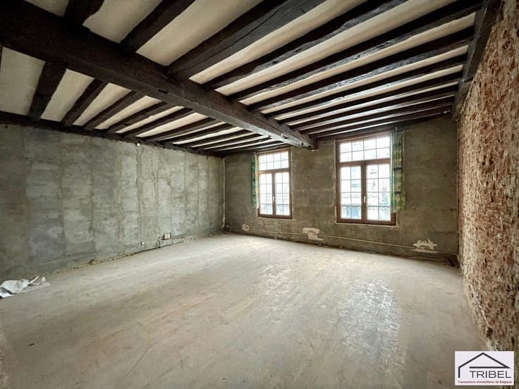 MAISON DE COMMERCE & D'HABITATION! A VENDRE AVEC PERMIS
