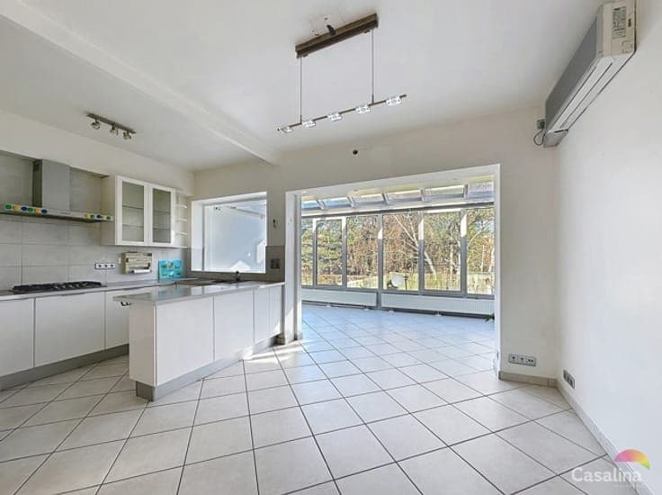 Spacious family home. Ideal for a professional practice.