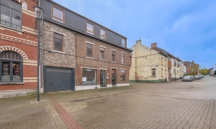 BON IMMEUBLE DE RAPPORT (BUREAU/3 APPARTS), CENTRE-VILLE