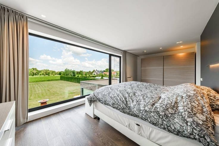 Unique architectural villa in Oostrozebeke