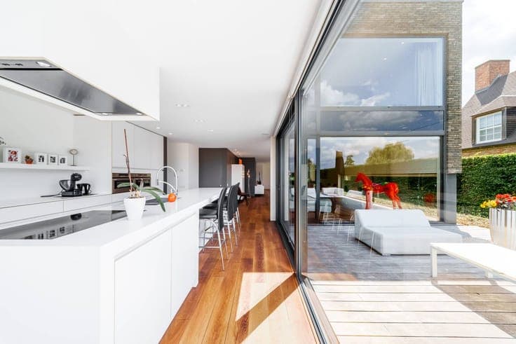 Unique architectural villa in Oostrozebeke