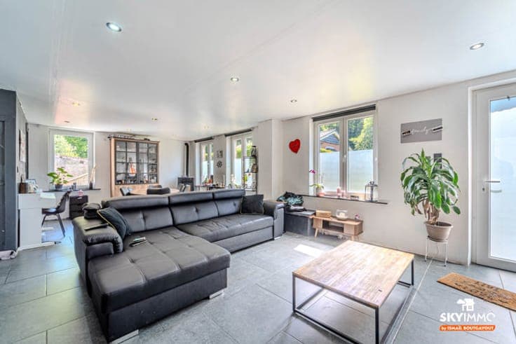 INCROYABLE MAISON - 3F -BON ETAT - JARDIN+TERRASSE - GARAGE