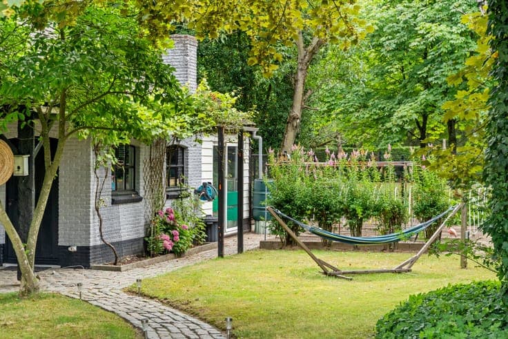 Renovated house in prime location in Zoersel!