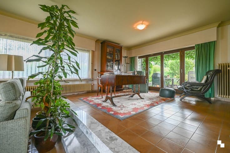 Idyllische villa op een riant perceel te Lendelede