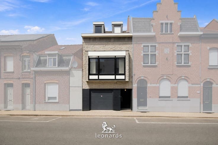 Home to refresh in a prime Deerlijk location