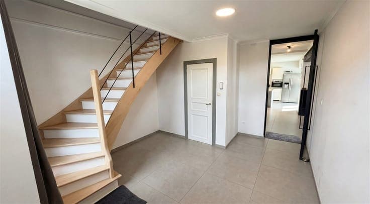Exclusive domain for sale Ready-to-move-in private residence