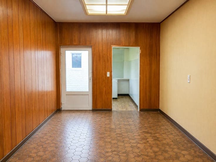 Renovation property with deep garden near Kortrijk center