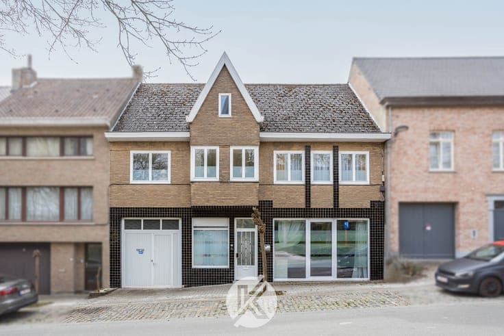 Veelzijdige woning op het dorpsplein