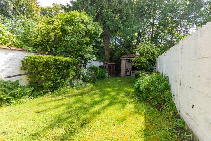 4-bedroom house with garden, terrace and garage