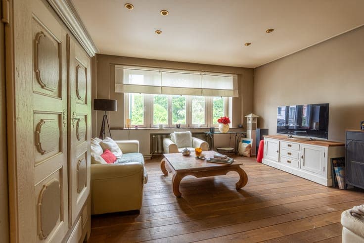 4-bedroom house with garden, terrace and garage
