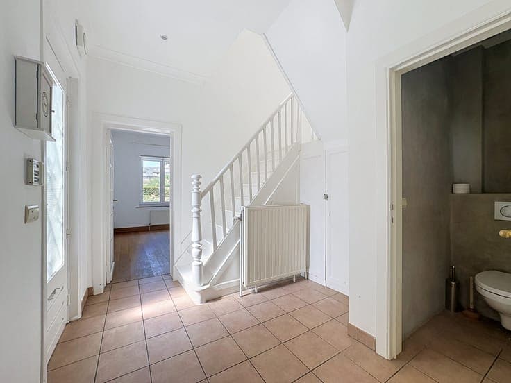 Dumon Square – 5-bedroom house with garden !