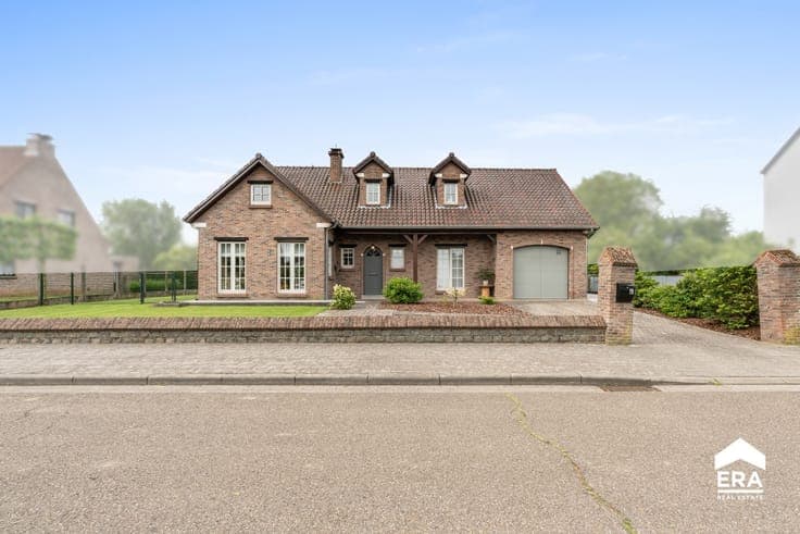 Detached house with large garden in Tienen