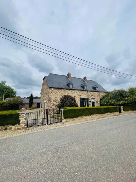 House in Thuin