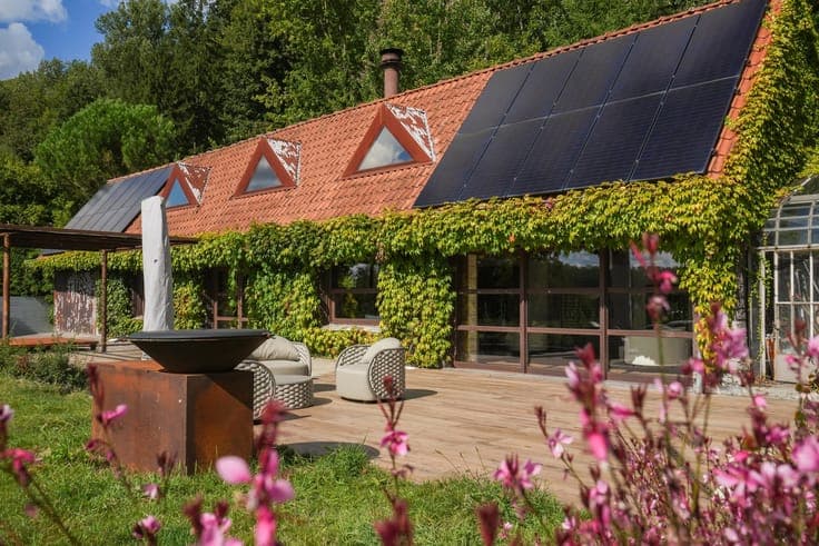 Exceptional Property on Mont-Saint-Aubert