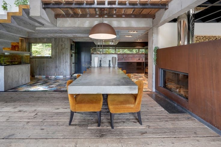 Exceptional Property on Mont-Saint-Aubert
