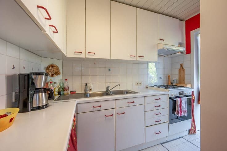 Karaktervolle herenwoning met prachtige tuin en aanpalend...