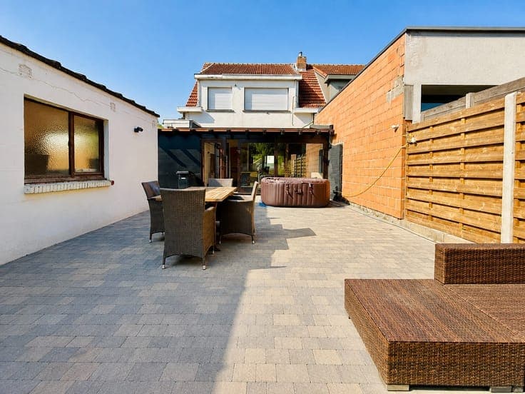 B&B Moment : Gerenoveerde gezinswoning met 3 slaapkamers ...