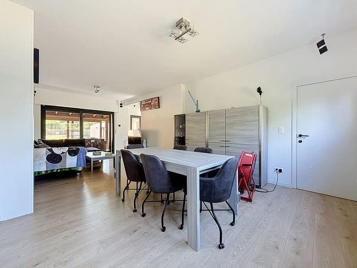 B&B Moment : Gerenoveerde gezinswoning met 3 slaapkamers ...