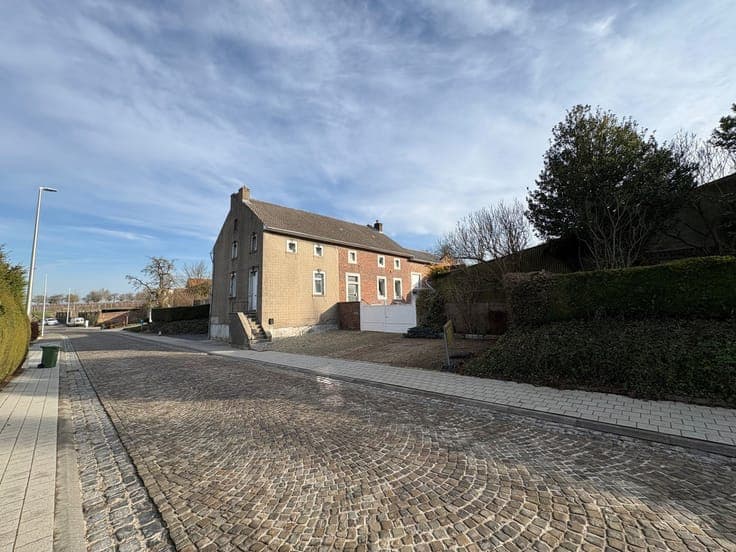 House in Heers