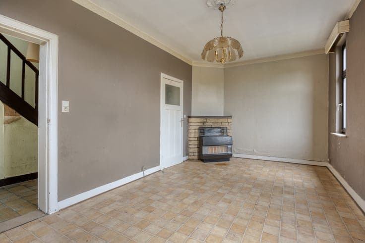 Renovation Property with Garage Near Tongeren Centre