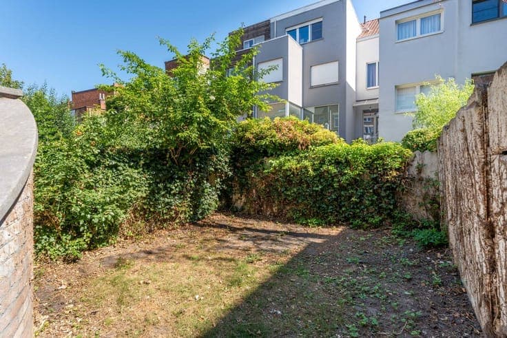 Rustig en centraal gelegen woning met 4 slaapkamers, terr...