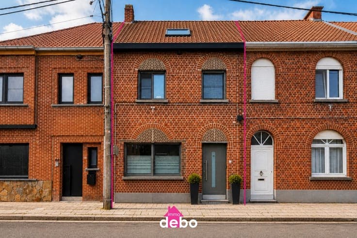 Gezinswoning op topligging met 3 slaapkamers en zonnige tuin