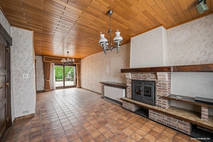 Woning te koop in Heule (Kortrijk) met grote tuin van 1.1...