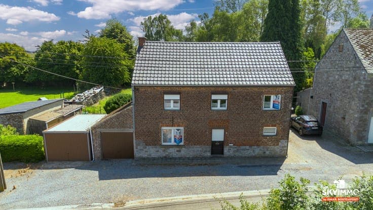 MAISON 4 FAÇADES À HÉRON 3 CH, 2 GARAGES, JARDIN ET TERRASSE