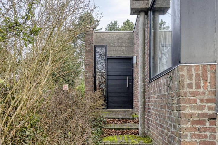 Multipurpose house with many options in Sint-Kruis