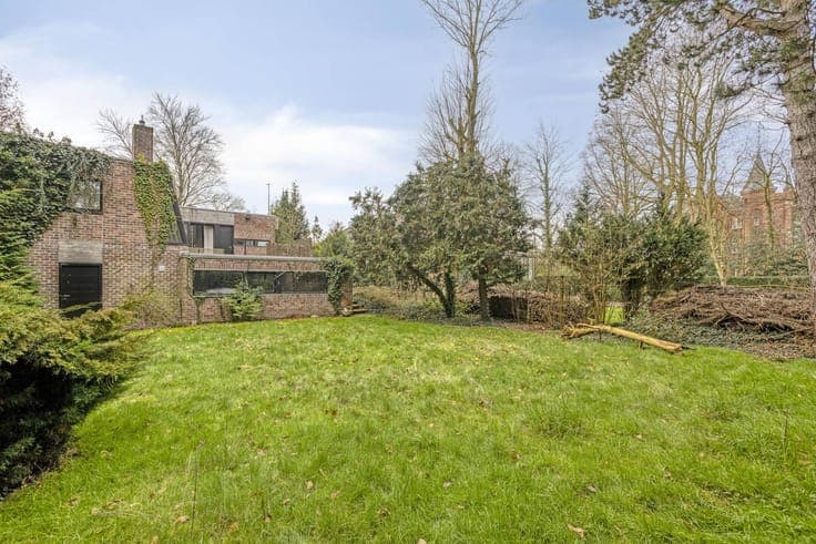 Multipurpose house with many options in Sint-Kruis