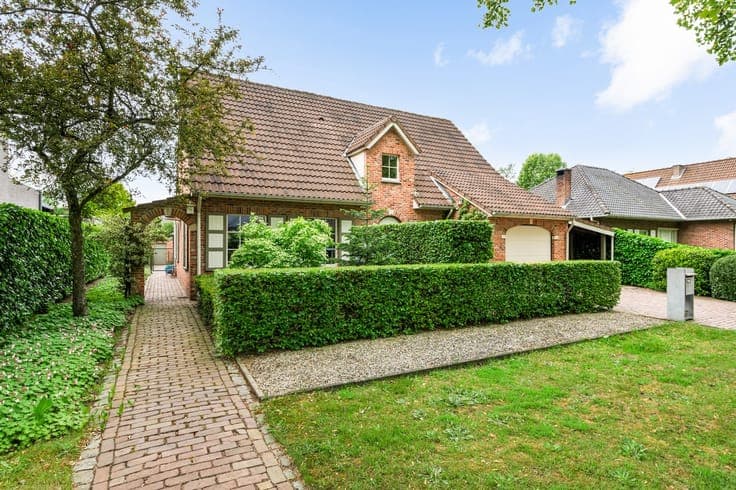 Charmante energiezuinige villa met prachtige tuin op topl...
