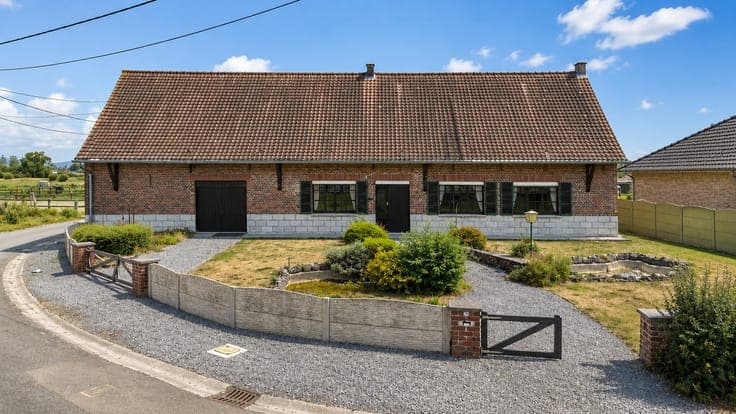 House in Frasnes-lez-Anvaing