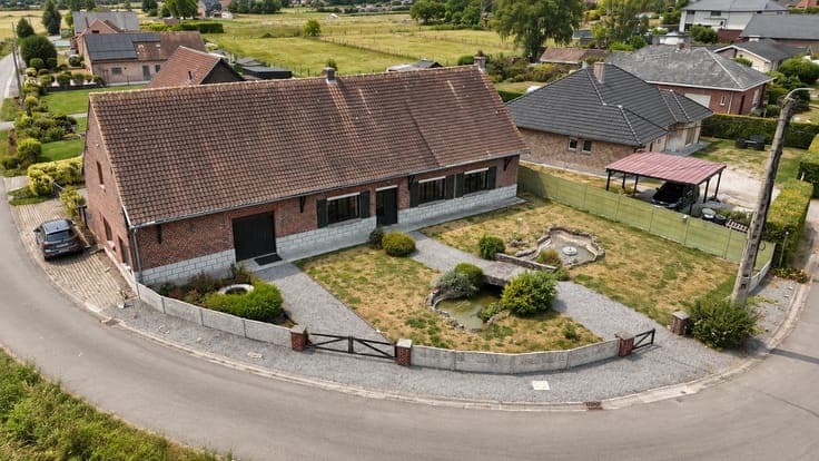 House in Frasnes-lez-Anvaing