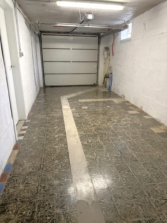 Half Open Bebouwing met garage en atelier op TOPLIGGING!