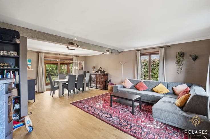 Ready-to-move-in detached house with sunny garden in prime