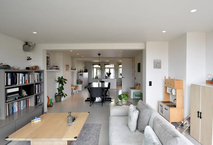 Commercial property with residence or exceptional home in p
