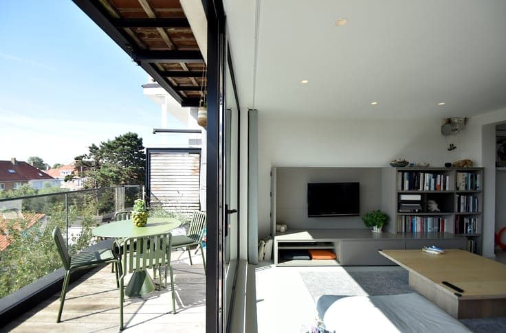 Commercial property with residence or exceptional home in p