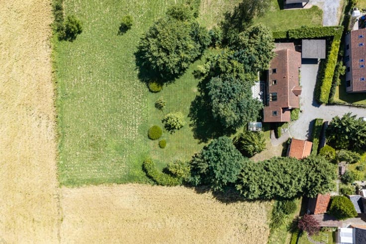 4-bedroom, 3-bath villa with stunning field views