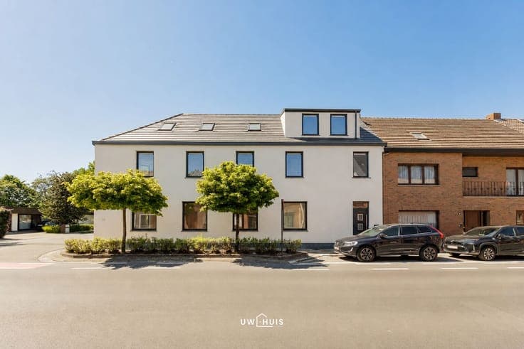 Exclusive live-work combination in a central location Hamme