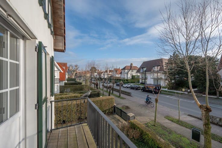 Characterful semi-detached villa in an exceptional location