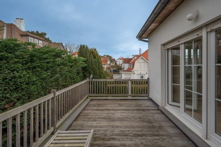 Characterful semi-detached villa in an exceptional location