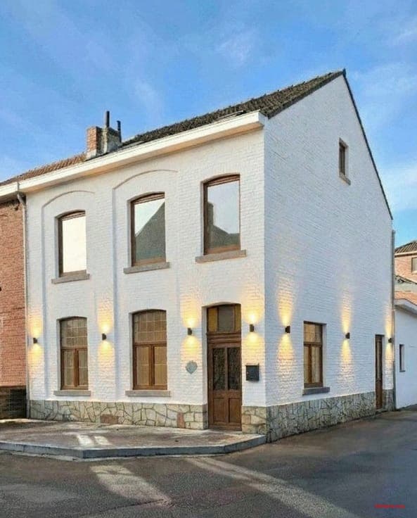 multi-purpose building