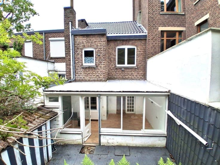 BELLE MAISON AU COEUR DU LAVEU !