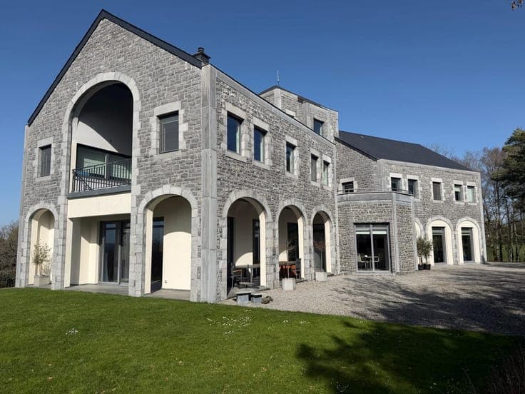 An exceptional property, surrounded by the golf course fair
