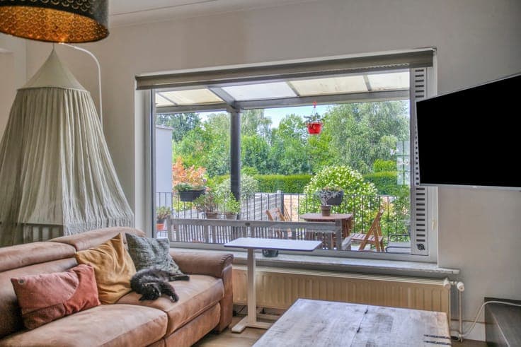 Spacious Move-in Ready Home with Garden!