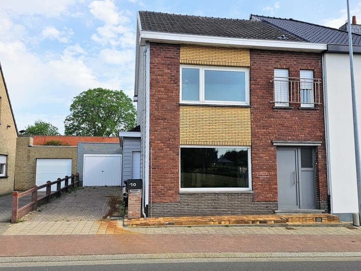 House in Aaigem