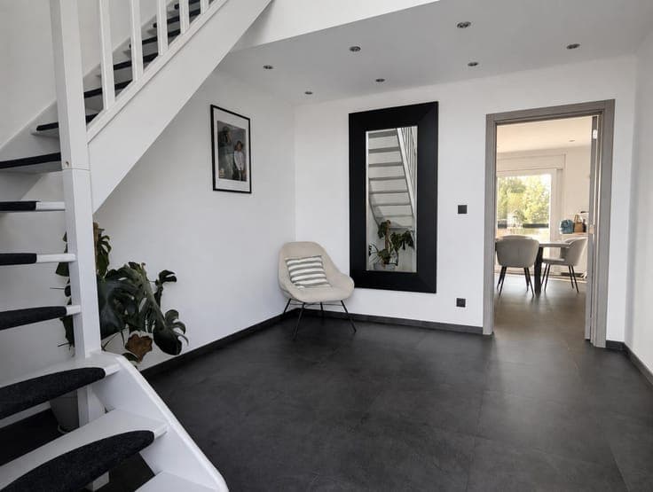 Superbe villa 4 CH, 2 garages, jardin et projet piscine